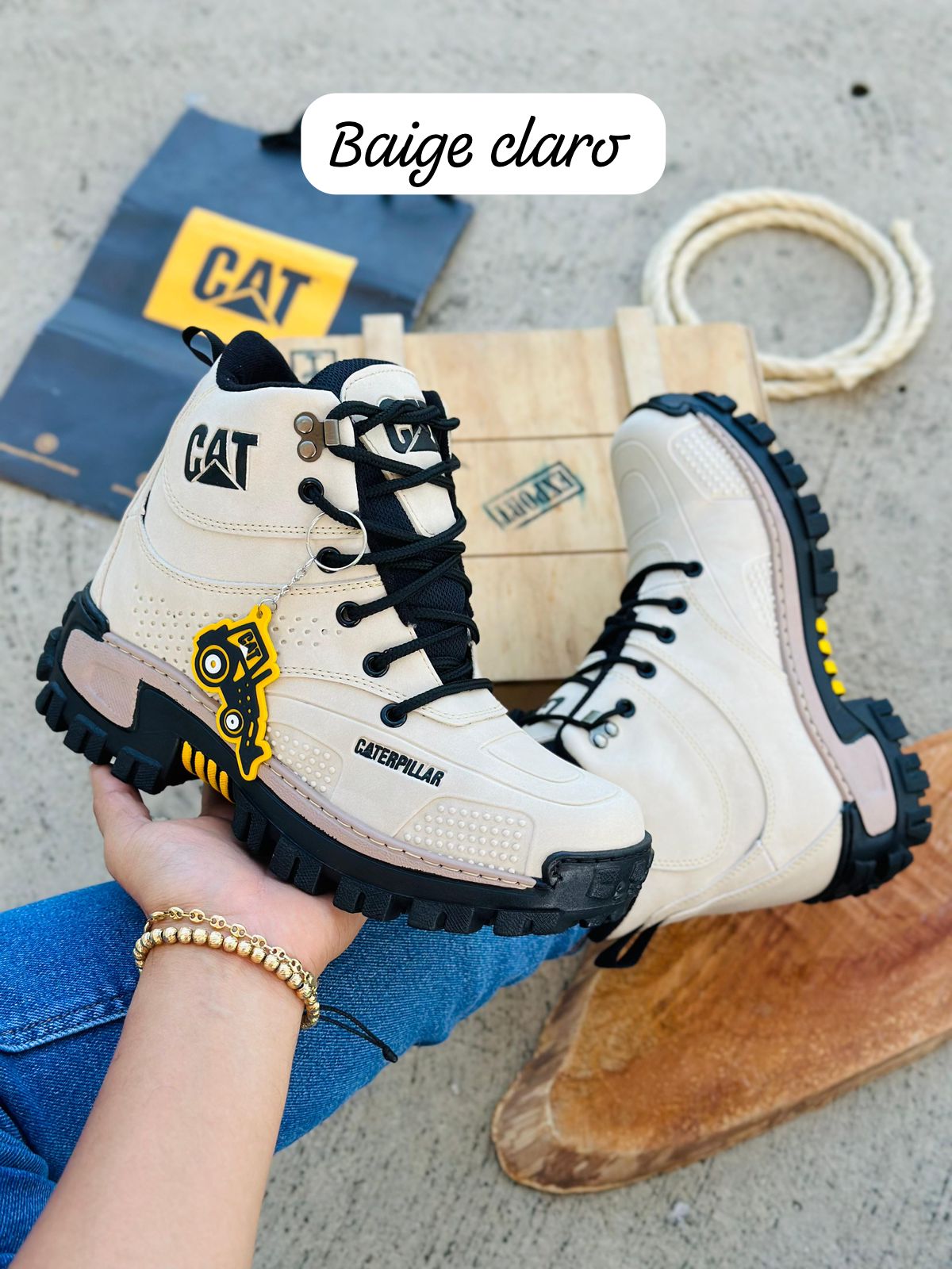 Botas Cat suela alta calidad extrema