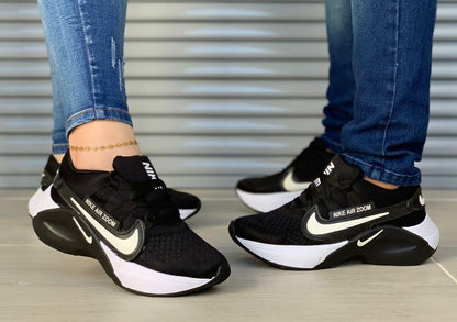 Combo tenis NikE  Zoom mas pantaloneta